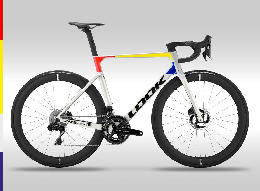 795 Blade RS - Iconic Platinum